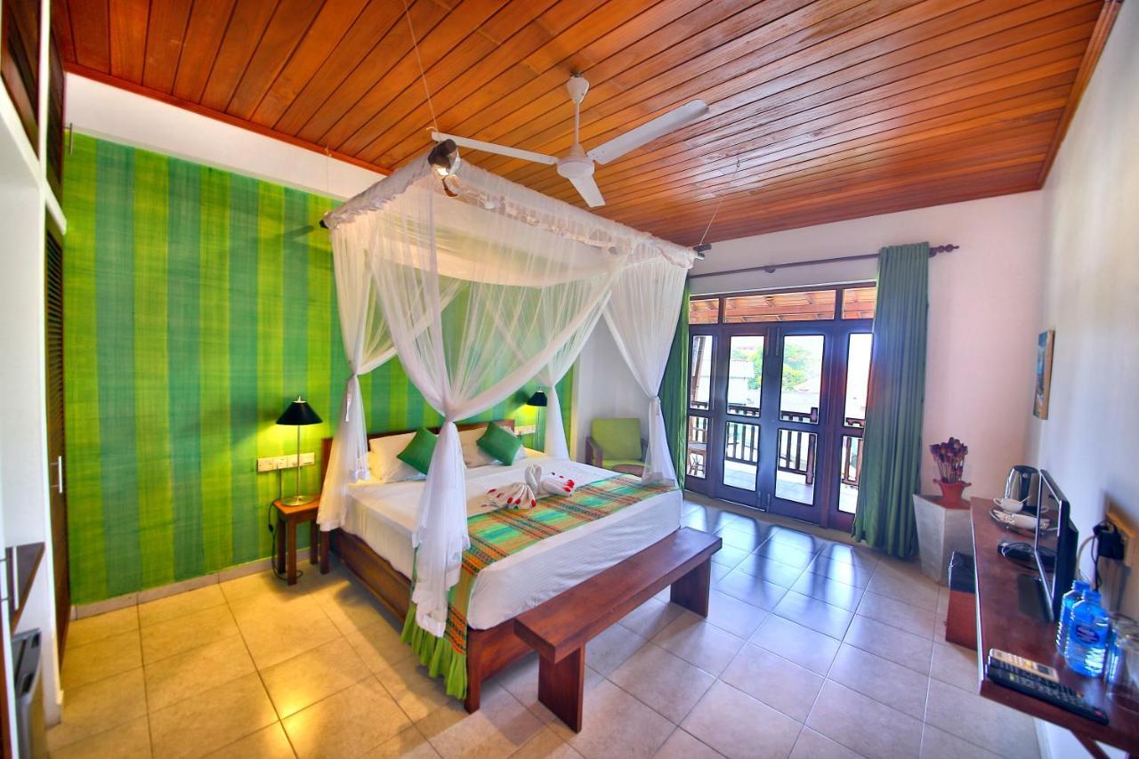 Rockside Beach Resort Bentota Exteriér fotografie